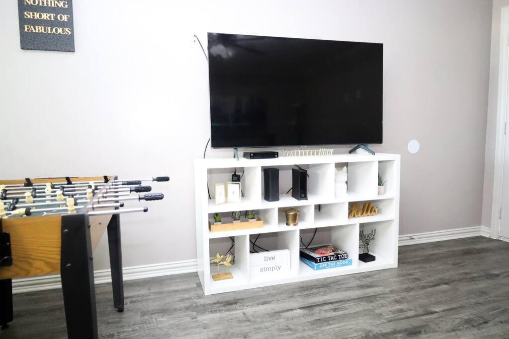 Comfy Two-Bedroom Apartment In Arlington Bagian luar foto